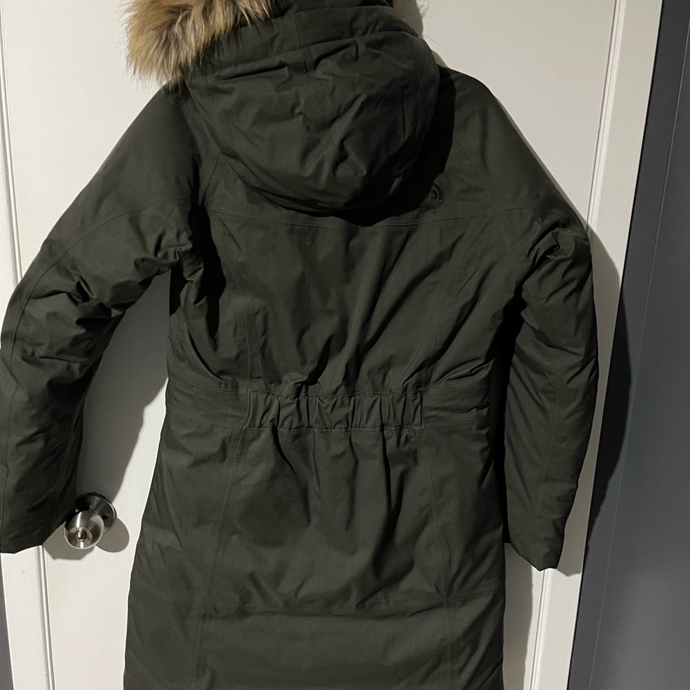 Women’s Arctic Parka - Picture 3 of 4